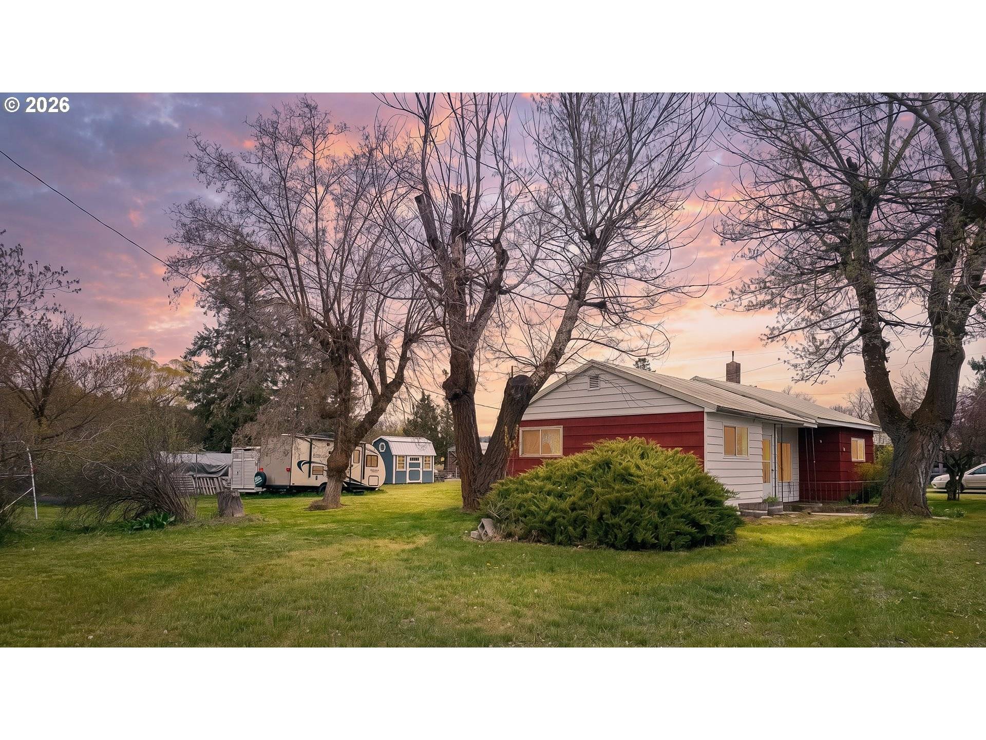190 S 6TH AVE, Elgin, OR 97827