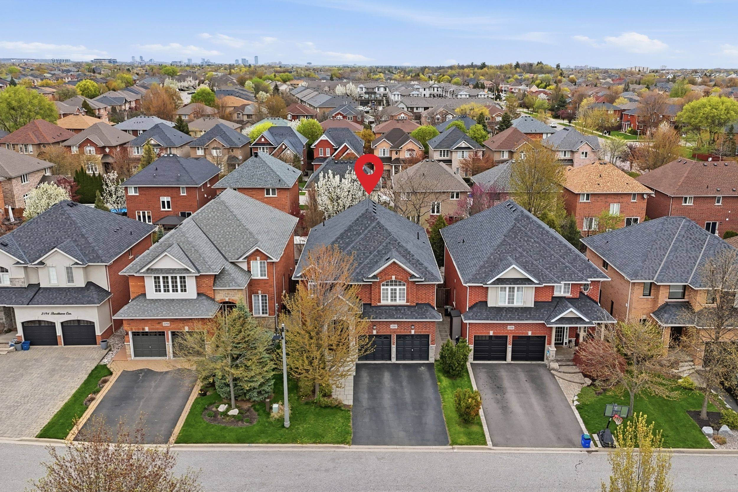 2202 Brookhaven CRES, Oakville, ON L6M 5B8
