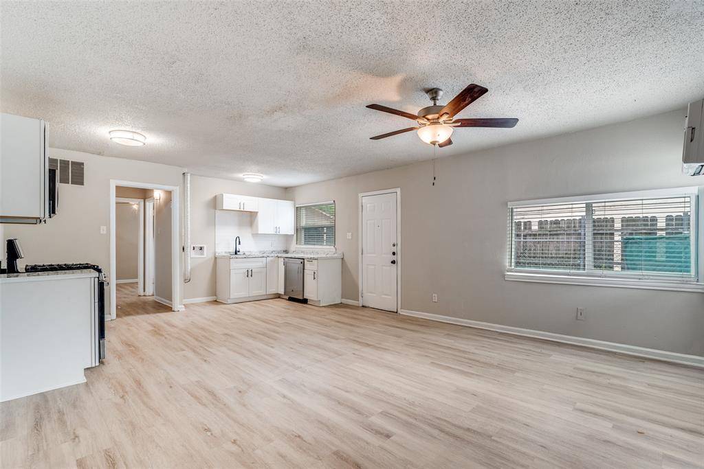 3301 Willing Avenue, Fort Worth, TX 76110