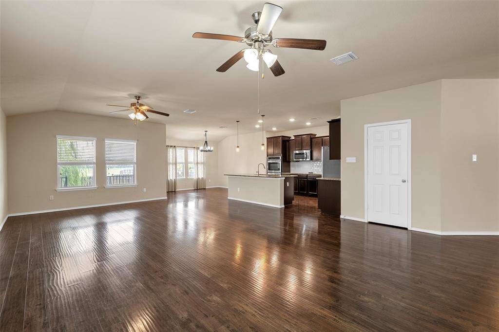 1214 Iron Glen Drive, Temple, TX 76502