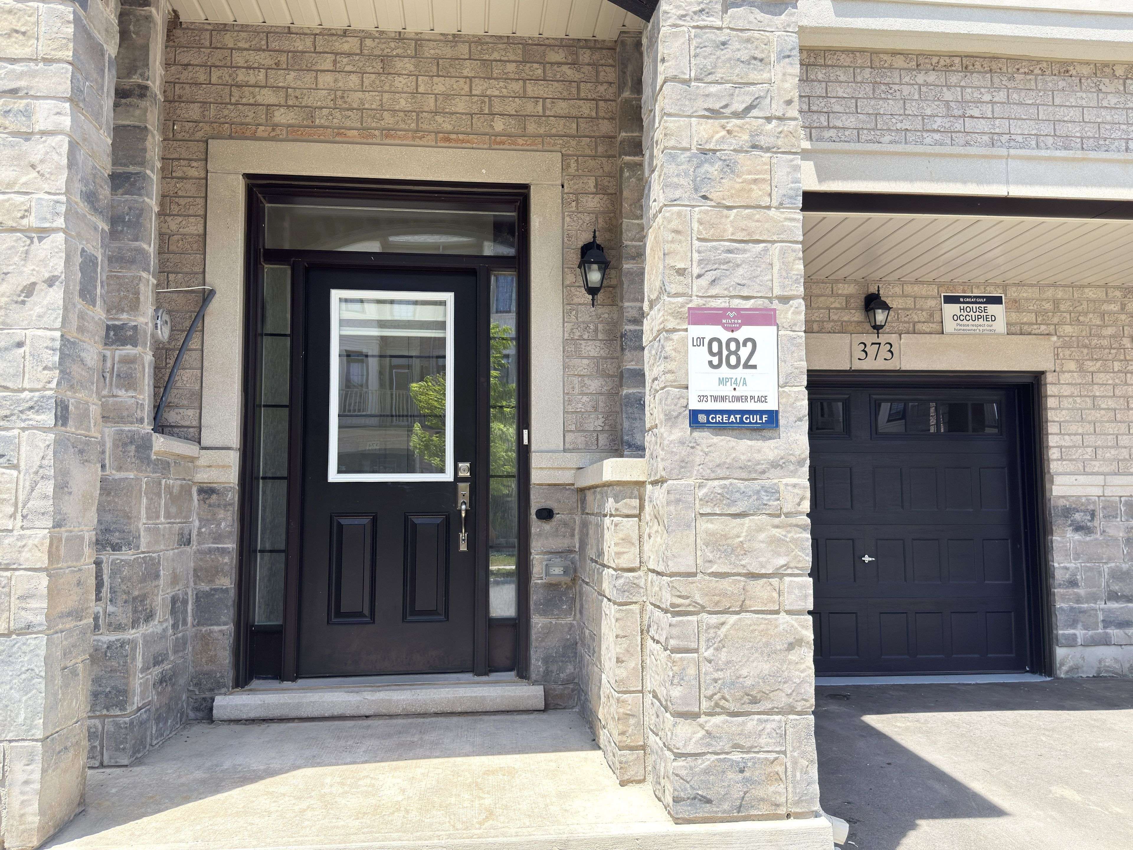 373 Twinflower PL, Milton, ON L9E 1T2
