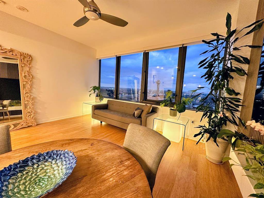 1200 Main Street #2402, Dallas, TX 75202