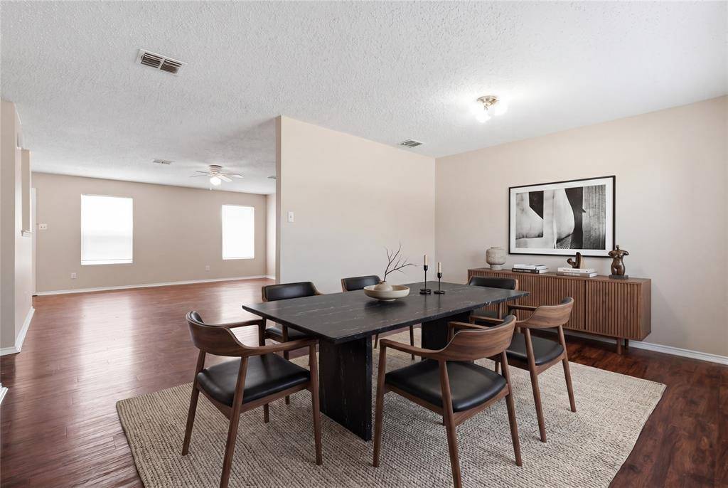 652 Lowe Drive, Cedar Hill, TX 75104