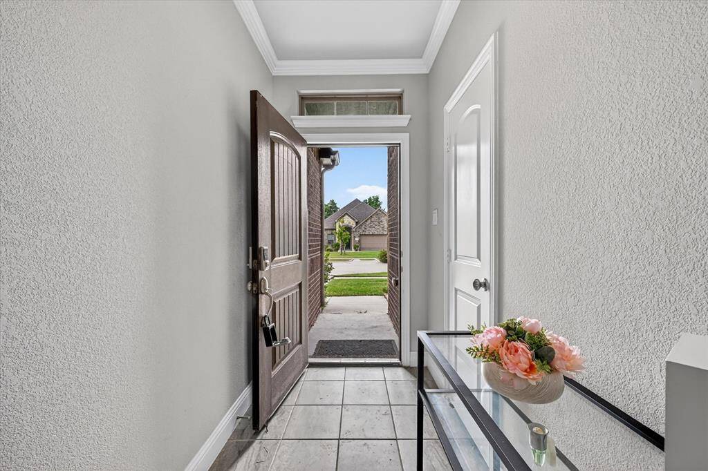 7815 Cottonwood Drive, Greenville, TX 75402