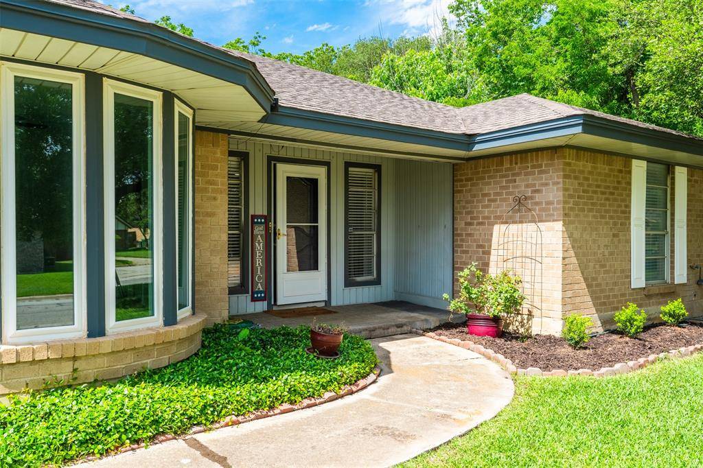 6737 Fair Meadows Drive, North Richland Hills, TX 76182