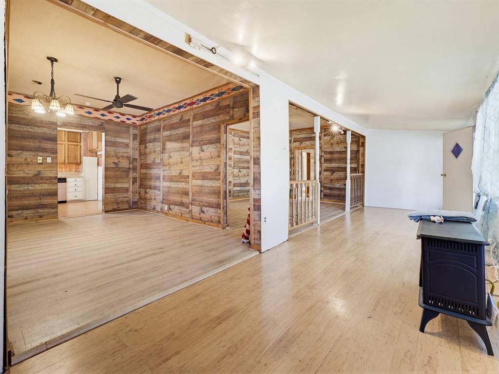 601 S Miller Street, Decatur, TX 76234