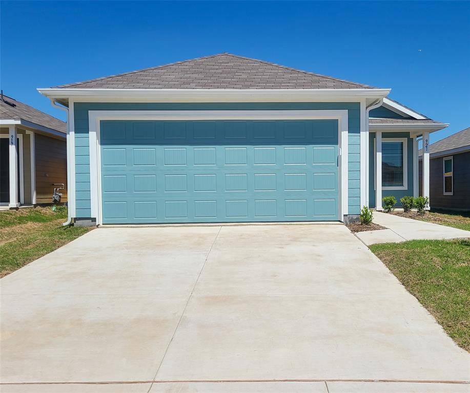 921 Mountain Laurel Road, Princeton, TX 75407