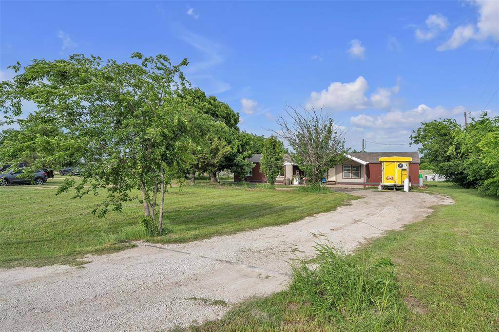 9600 High Road, Joshua, TX 76058
