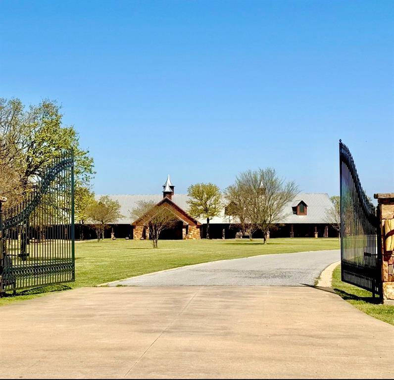 1257 County Road132, Whitesboro, TX 76273