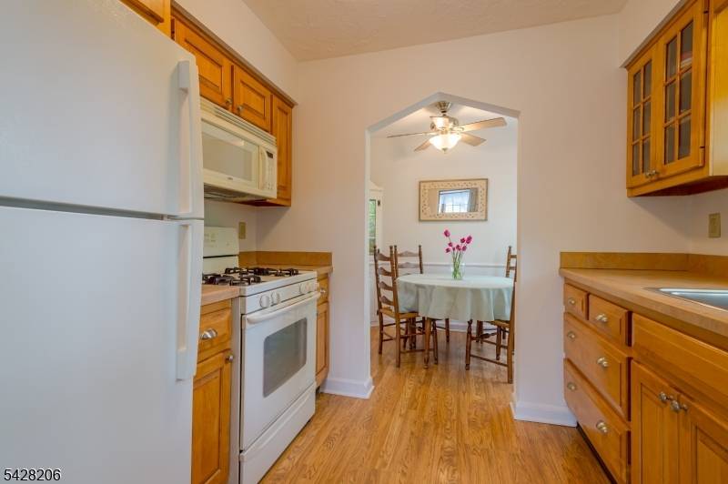 2446 Hill Rd, Scotch Plains Twp., NJ 07076