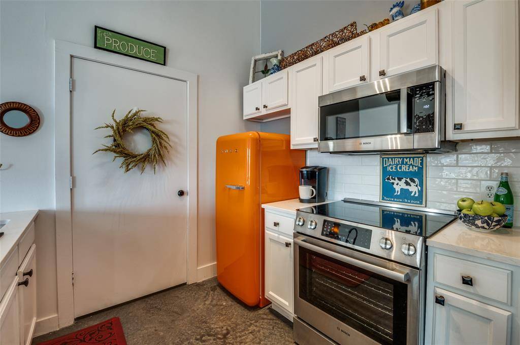 2502 Live Oak Street #322, Dallas, TX 75204