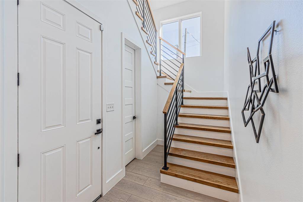 4309 SYLVESTER Street, Dallas, TX 75219