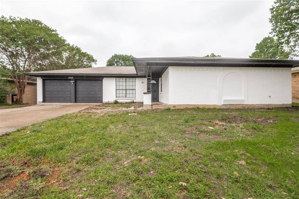 2908 Legend Road, Arlington, TX 76014