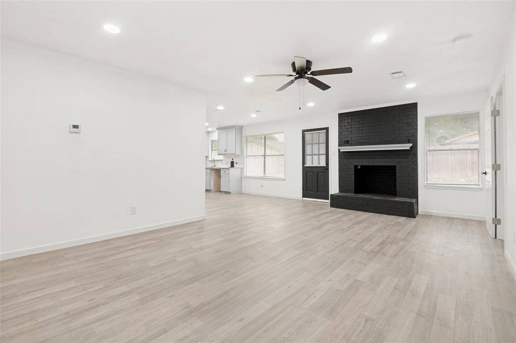 2908 Legend Road, Arlington, TX 76014