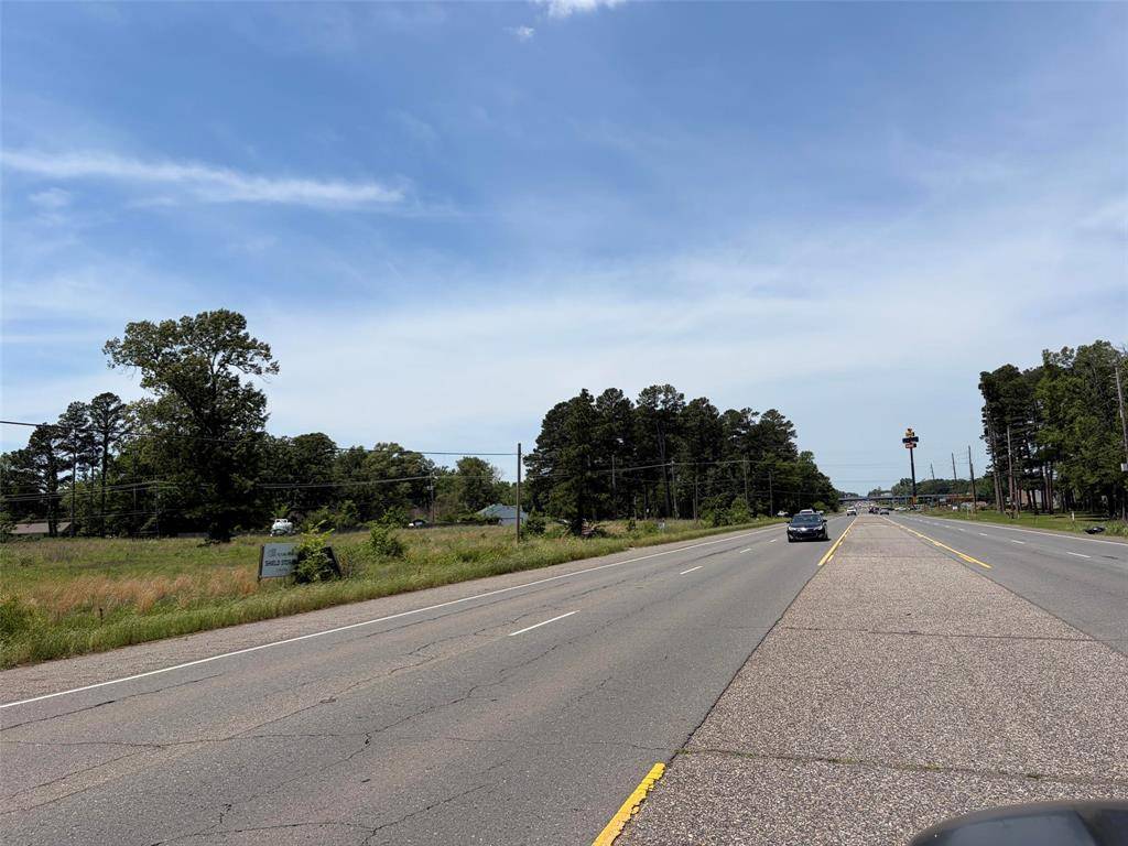 5221 N Market Street, Blanchard, LA 71107