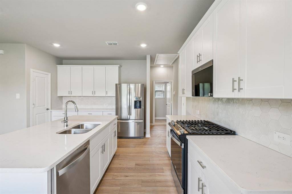 3522 Bridgeport Drive, Farmersville, TX 75442