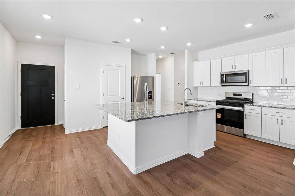 2125 Rannoch Street, Sherman, TX 75092