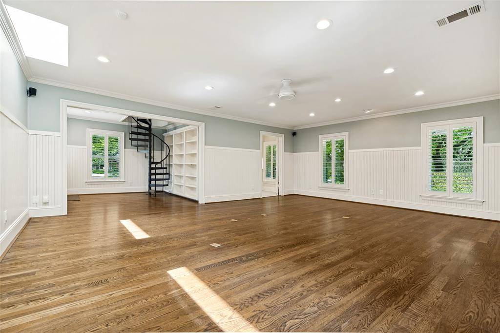 6544 Valleybrook Drive, Dallas, TX 75254