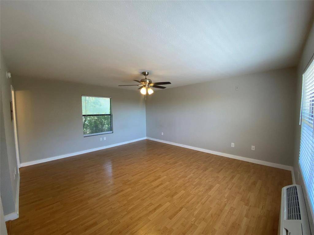 701 W Sycamore Street #102, Denton, TX 76201
