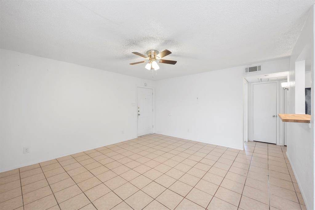 7450 Ruby Place #E, Fort Worth, TX 76116