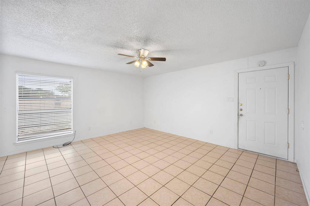 7450 Ruby Place #E, Fort Worth, TX 76116