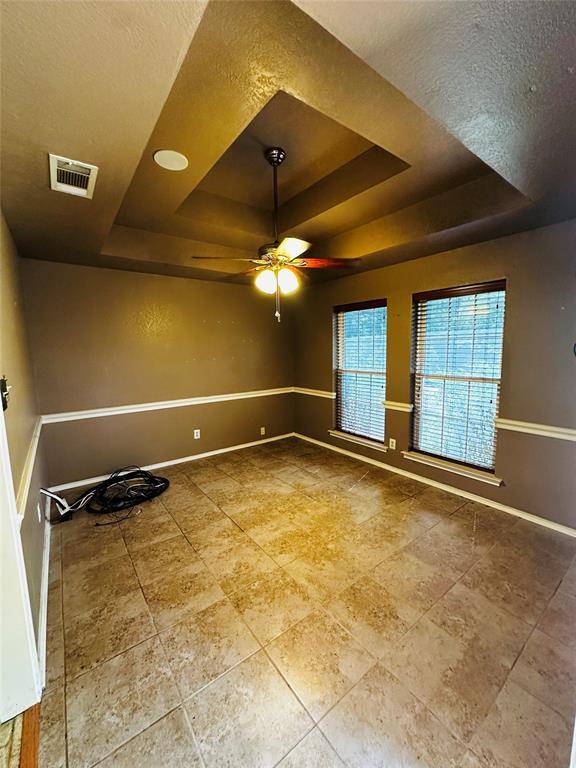2511 Tanglewood Drive, Grapevine, TX 76051
