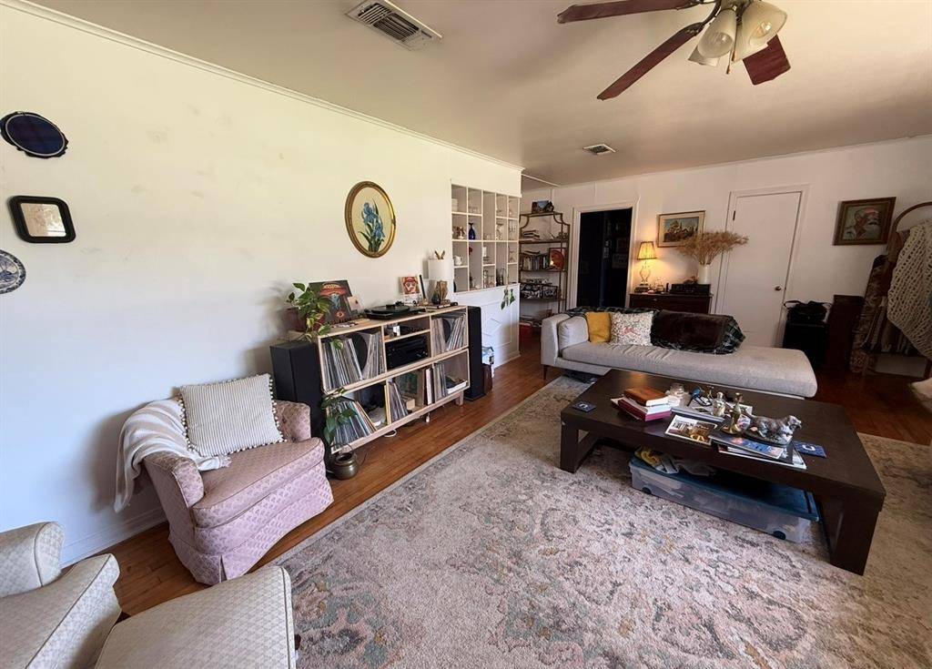 2206 4th Street, Brownwood, TX 76801