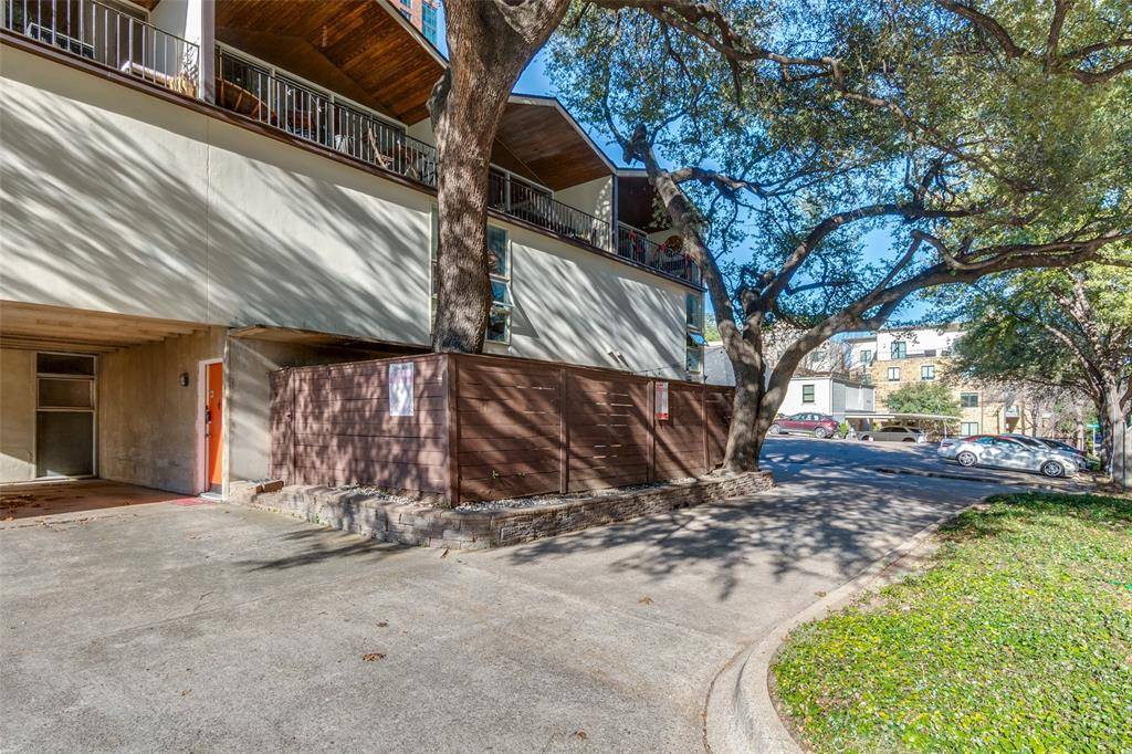 2711 Hood Street #A, Dallas, TX 75219