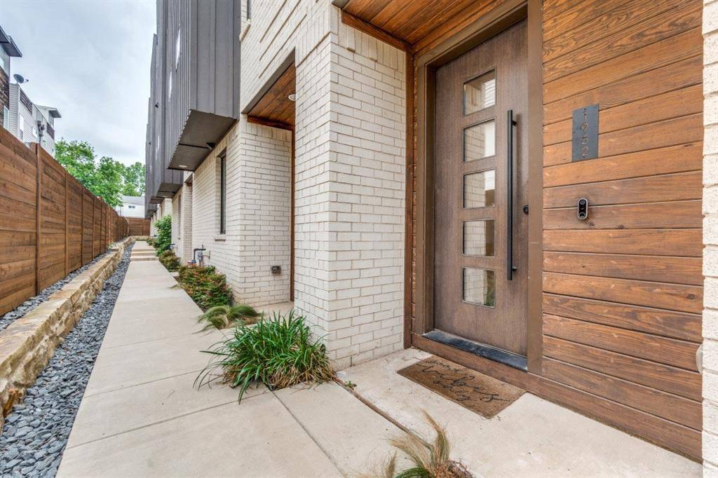 1952 Kearney Court, Dallas, TX 75204