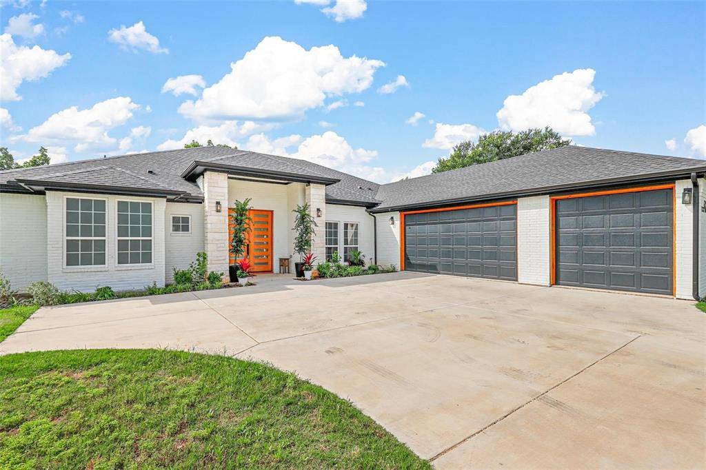 4013 Legend Trail, Granbury, TX 76049