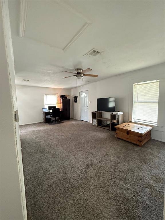 1006 Bishop Street, Commerce, TX 75428