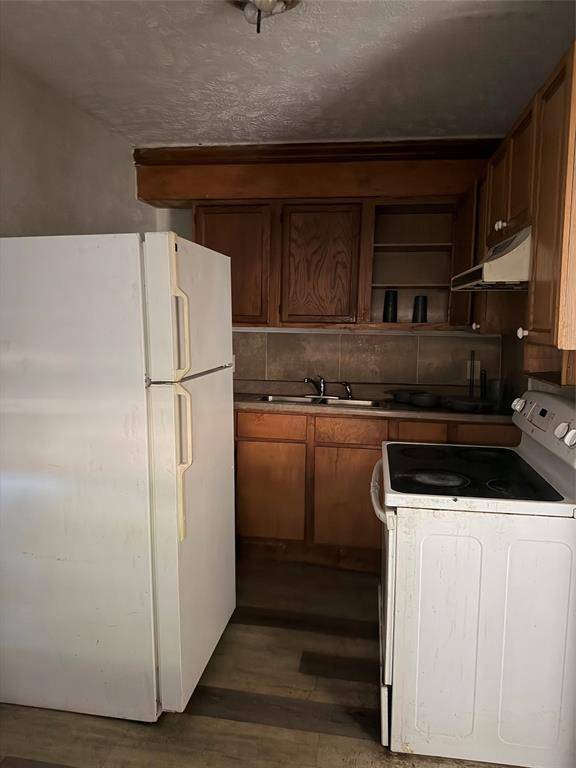 2738 Lawrence Street, Dallas, TX 75215