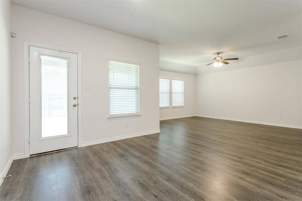 406 Saddle Club Way, Princeton, TX 75407