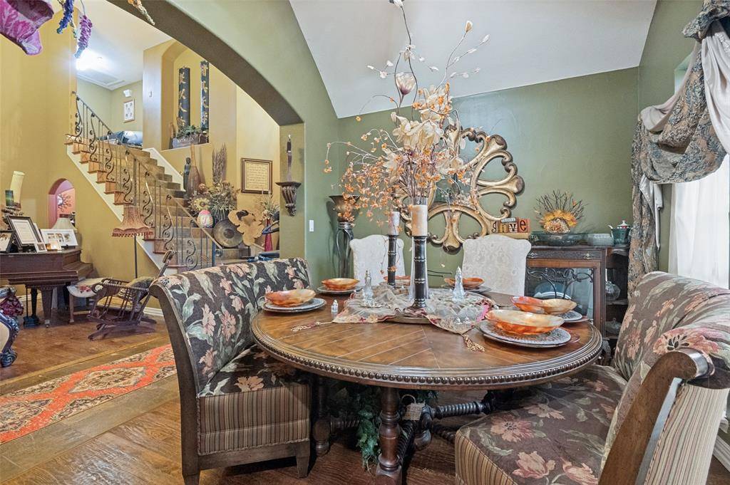 911 Bentle Branch Lane, Cedar Hill, TX 75104