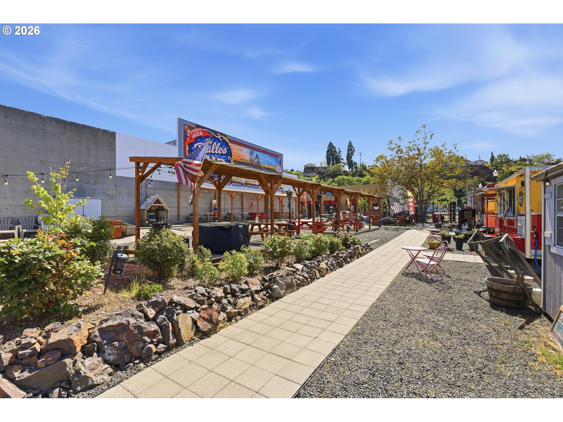 801 E 2ND ST, The Dalles, OR 97058