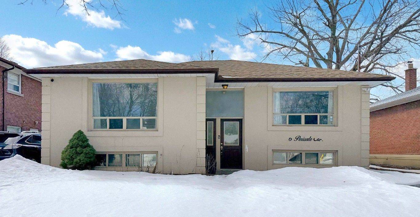 16 Perivale CRES #Main, Toronto E09, ON M1J 2C1