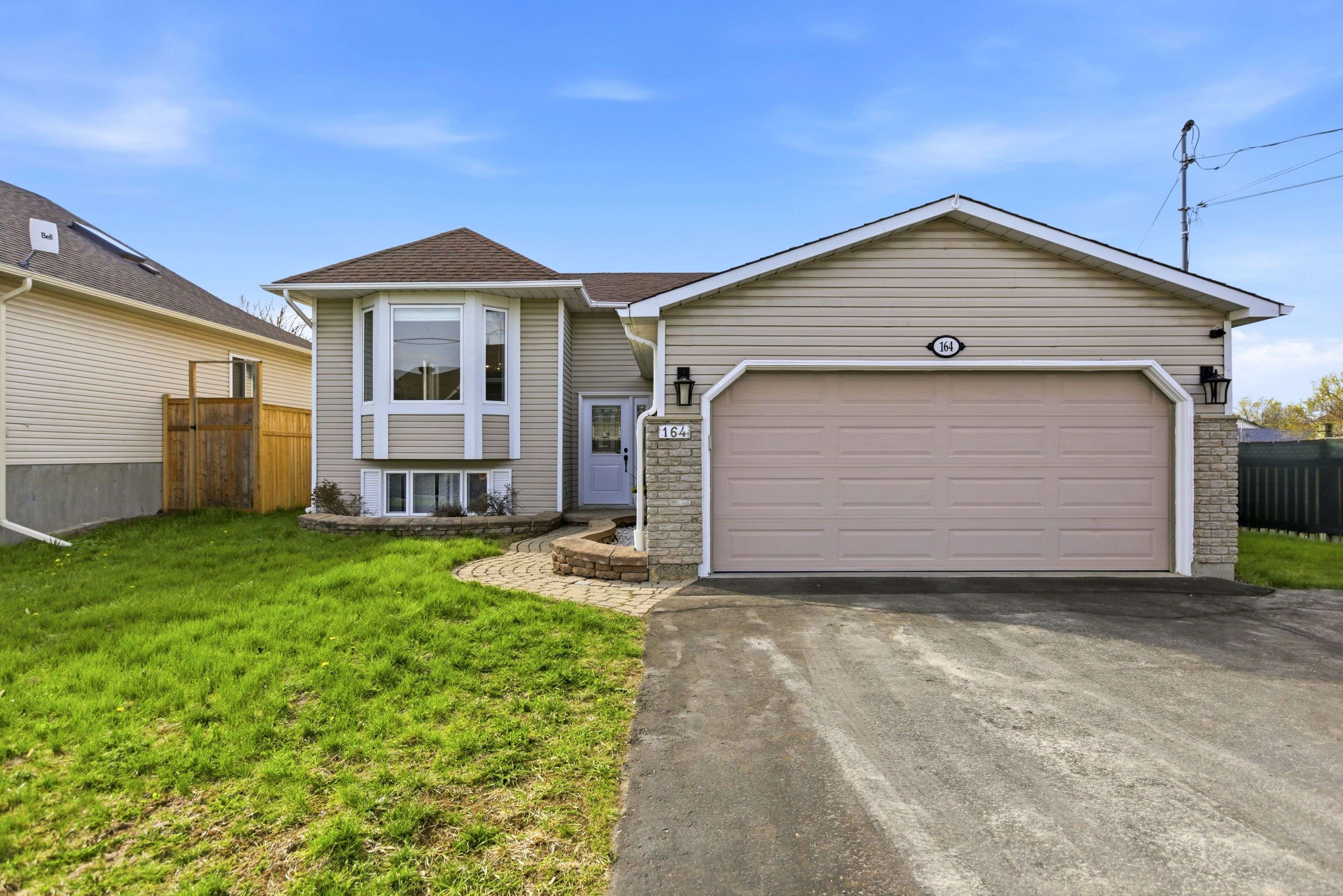 164 Patterson CRES, Carleton Place, ON K7C 4P3