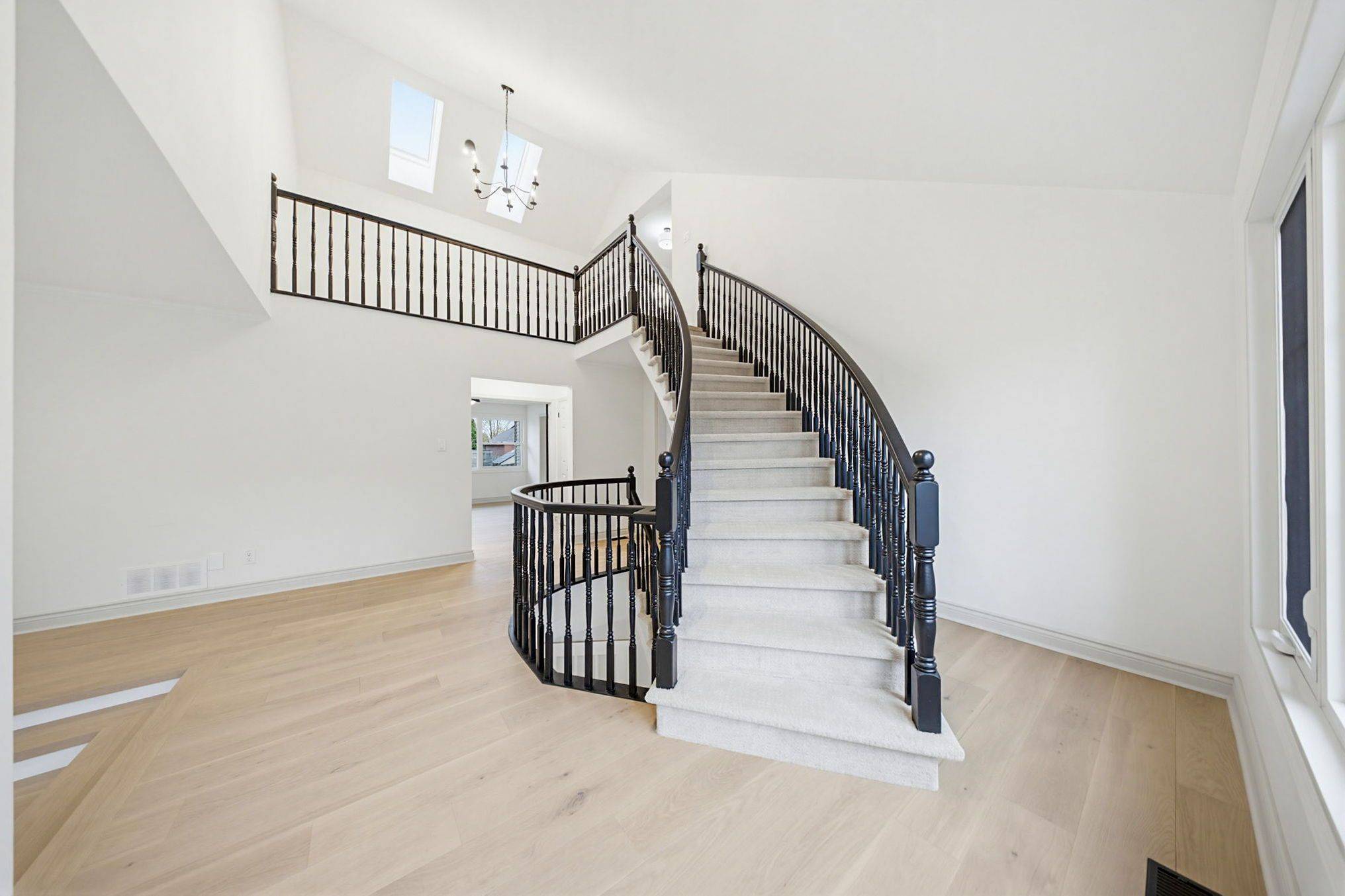8 Belton AVE, Stittsville - Munster - Richmond, ON K2S 1G7