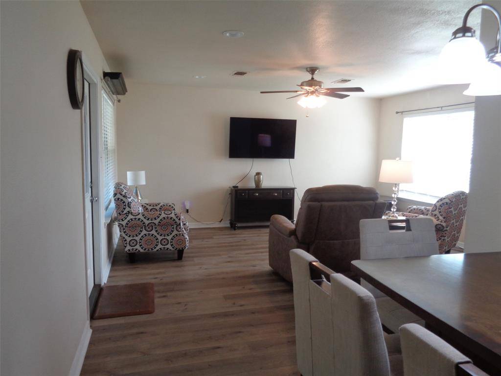 300 Church Street, Collinsville, TX 76233