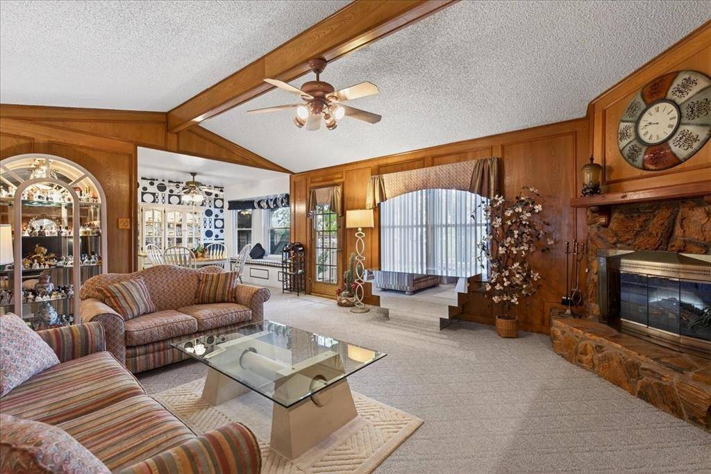 10118 Lakeview Street, Payne Springs, TX 75156