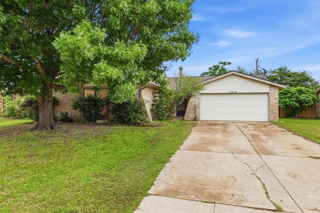 3914 Willowood Lane, Grand Prairie, TX 75052