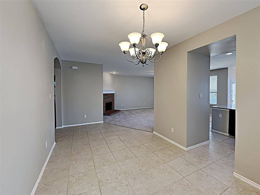 9344 Comanche Ridge Drive, Fort Worth, TX 76131