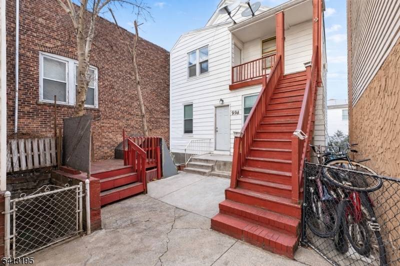 99 W 21st St, Bayonne City, NJ 07002
