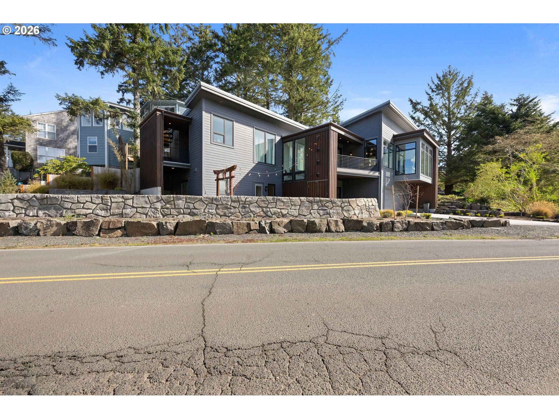 280 E 5TH AVE, Cannon Beach, OR 97110
