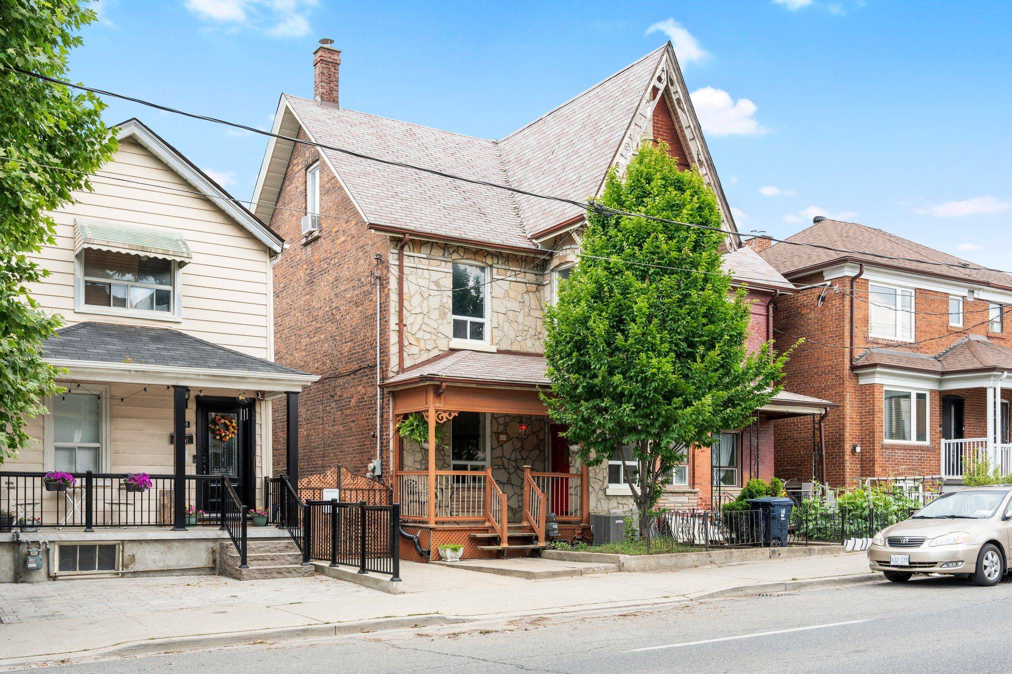 546 Dufferin ST, Toronto C01, ON M6K 2A7