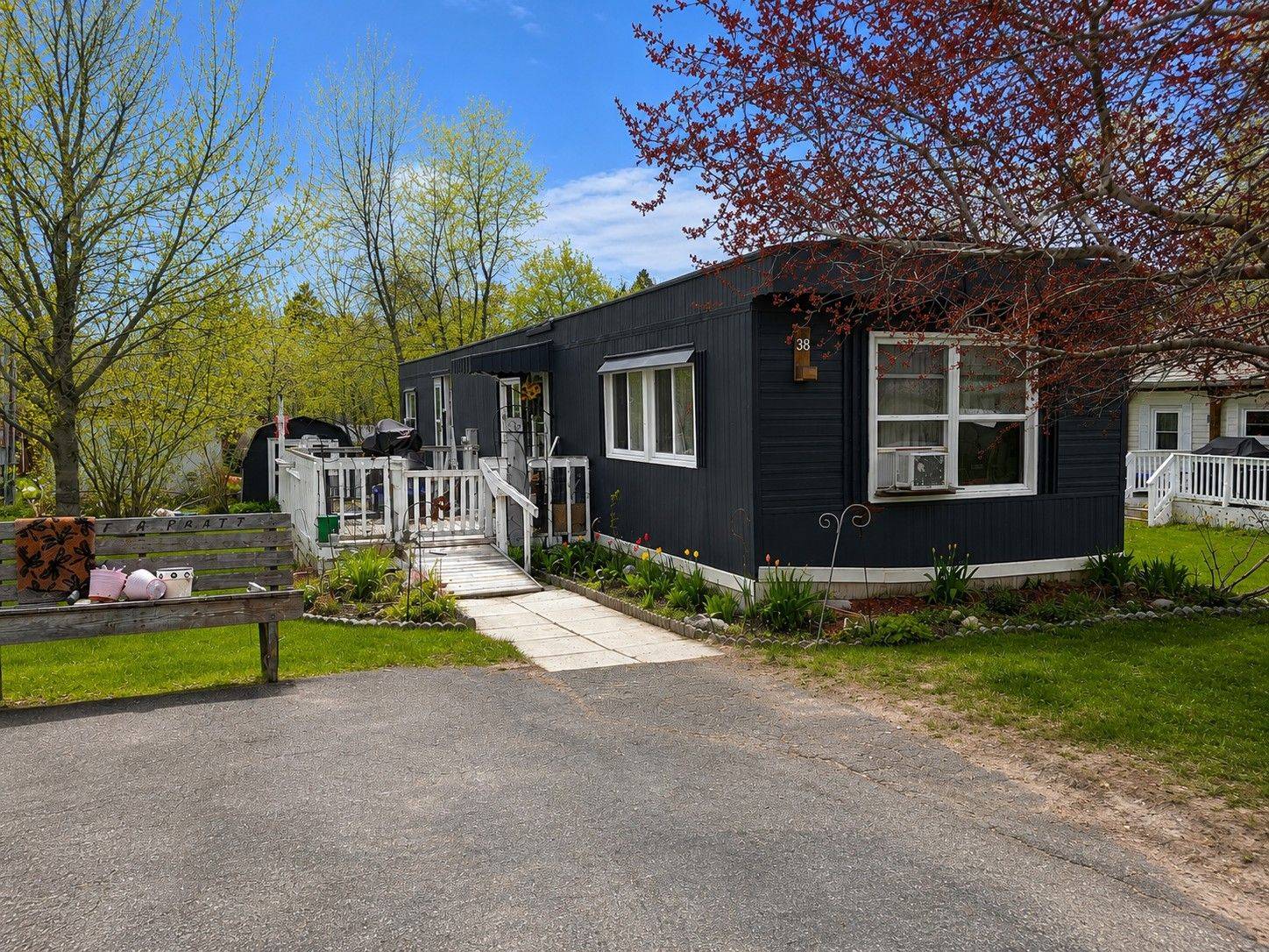 38 Northland RD, Midland, ON L4R 0B9