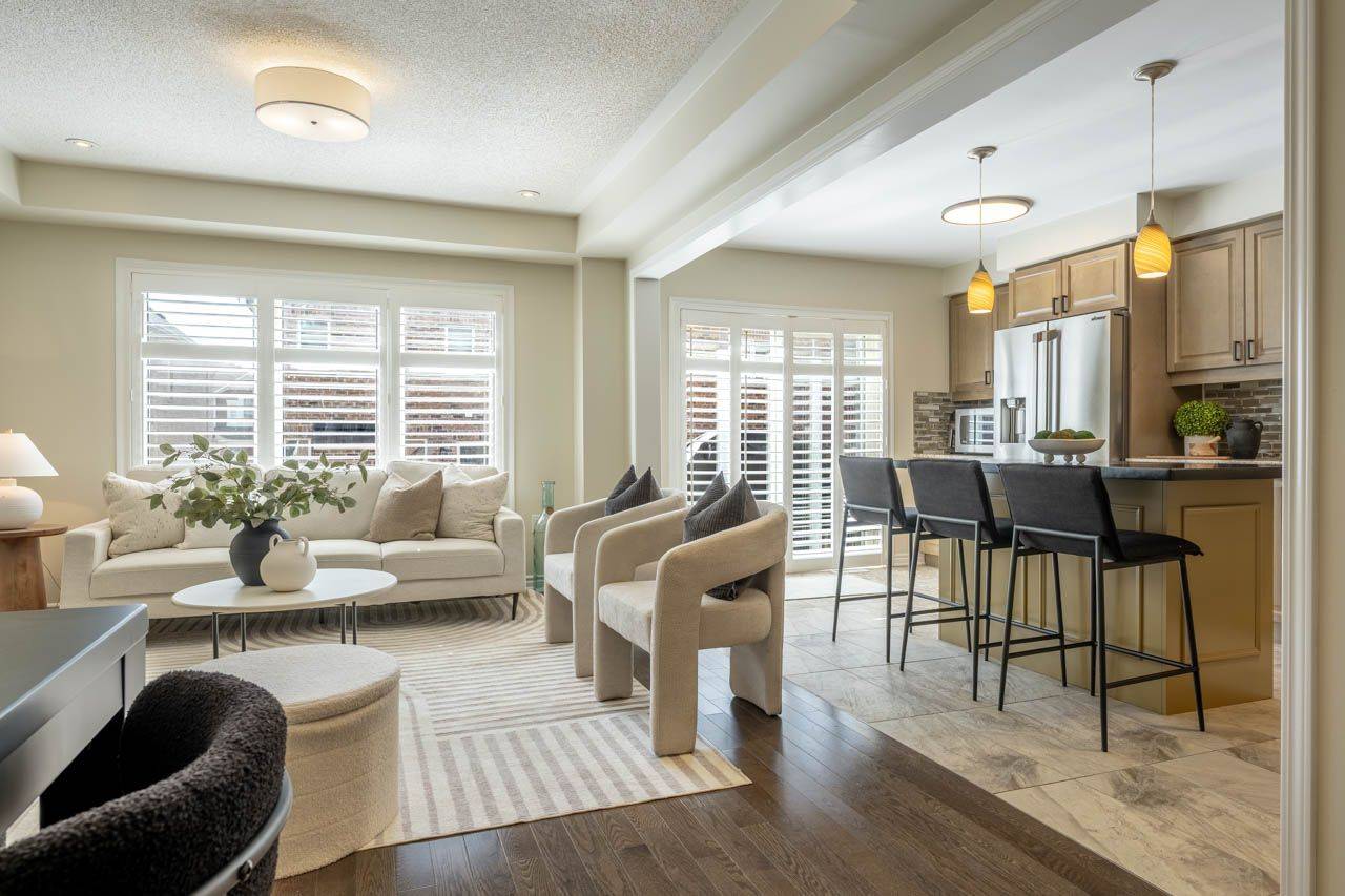 292 Gillett PT, Milton, ON L9E 1C6