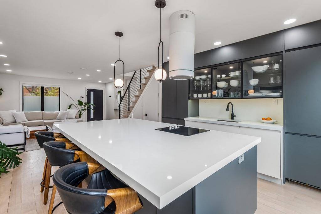 1712 Dekalb AVE, Brooklyn, NY 11237