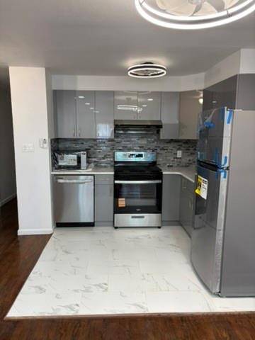 56 Whitaker PL #2, Staten  Island, NY 10304