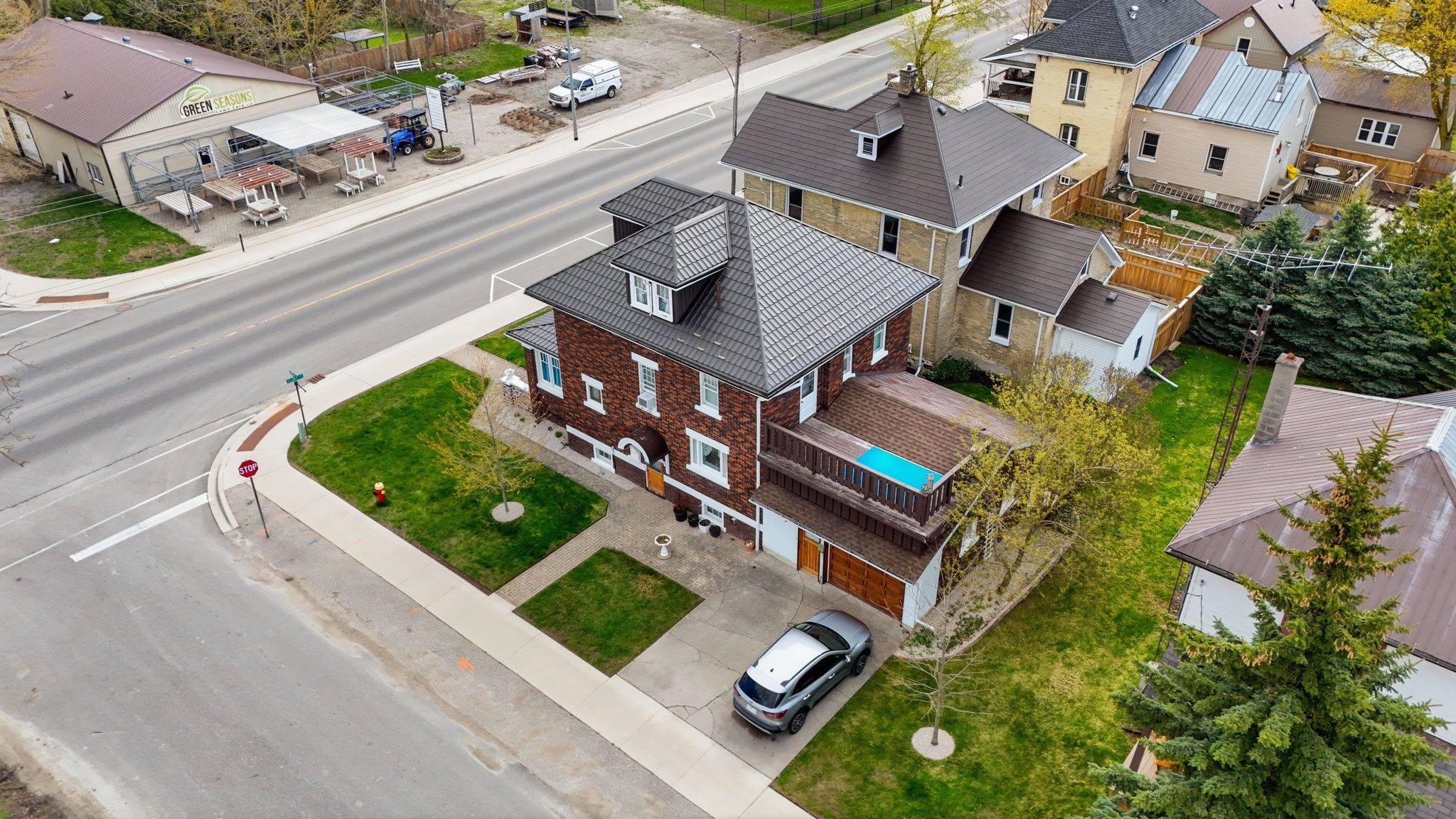 57 Elora ST N, Minto, ON N0G 1M0